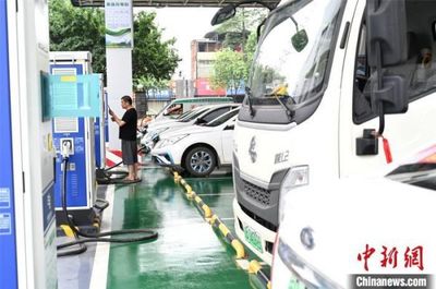 新政引領(lǐng)未來 充電網(wǎng)絡(luò)智能化升級(jí)，讓新能源出行更便捷經(jīng)濟(jì)